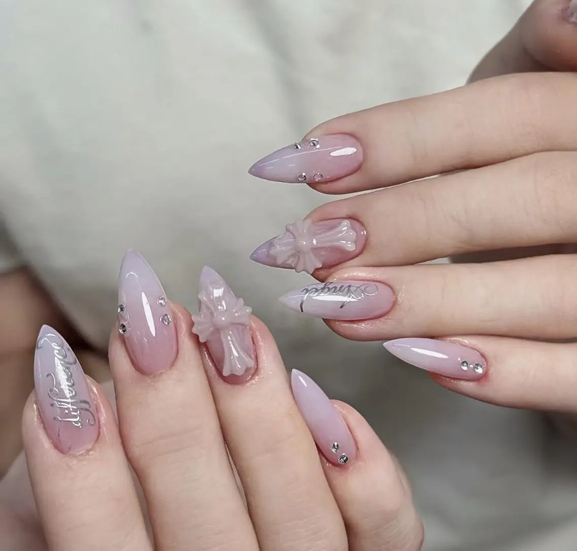 ネイル ハンドネイル 🎀 NaNa_nailのネイルデザイン