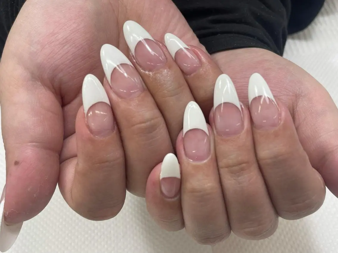 ネイル クリアネイル フレンチネイル 前田 優佳のネイルデザイン