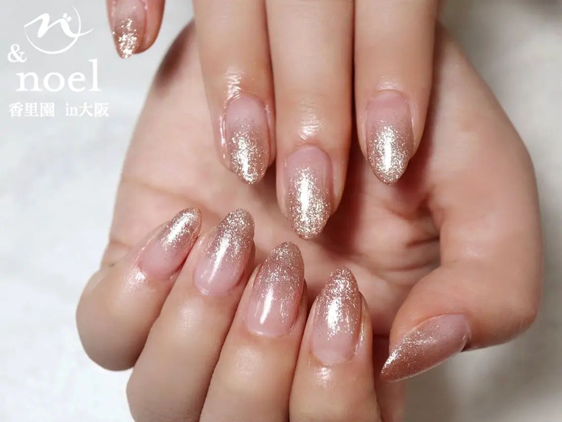 ネイル グラデーション ラメ(グリッター) ラメグラデーション オフィスネイル ピンク Nailsalon &Noelのネイルデザイン
