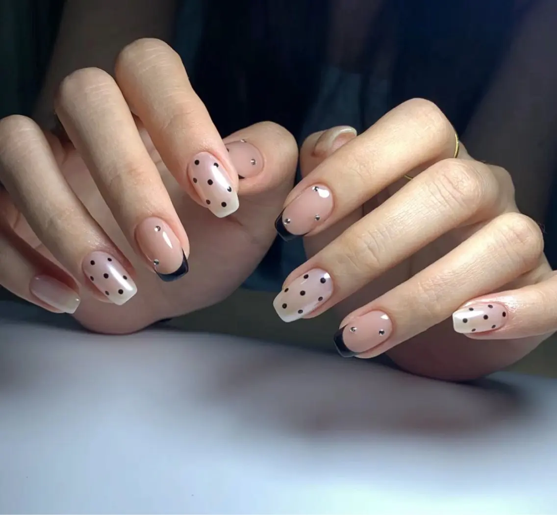 ネイル 🎀M nails✨ ビューティーのネイルデザイン