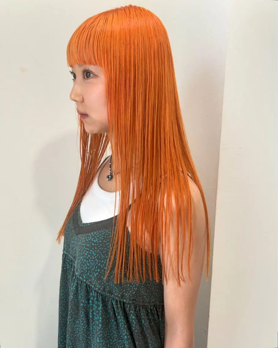 ロング カラー ハイトーンカラー オレンジ ロング カット ヘアカラー トリートメント 村上雅人 ナチュラルモードのヘアスタイル