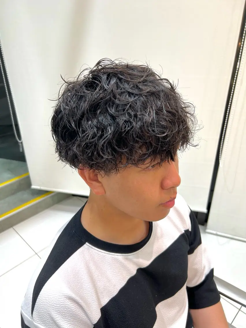 パーマ メンズ カット パーマ 💫副店長💫 篠崎 はやとのヘアスタイル