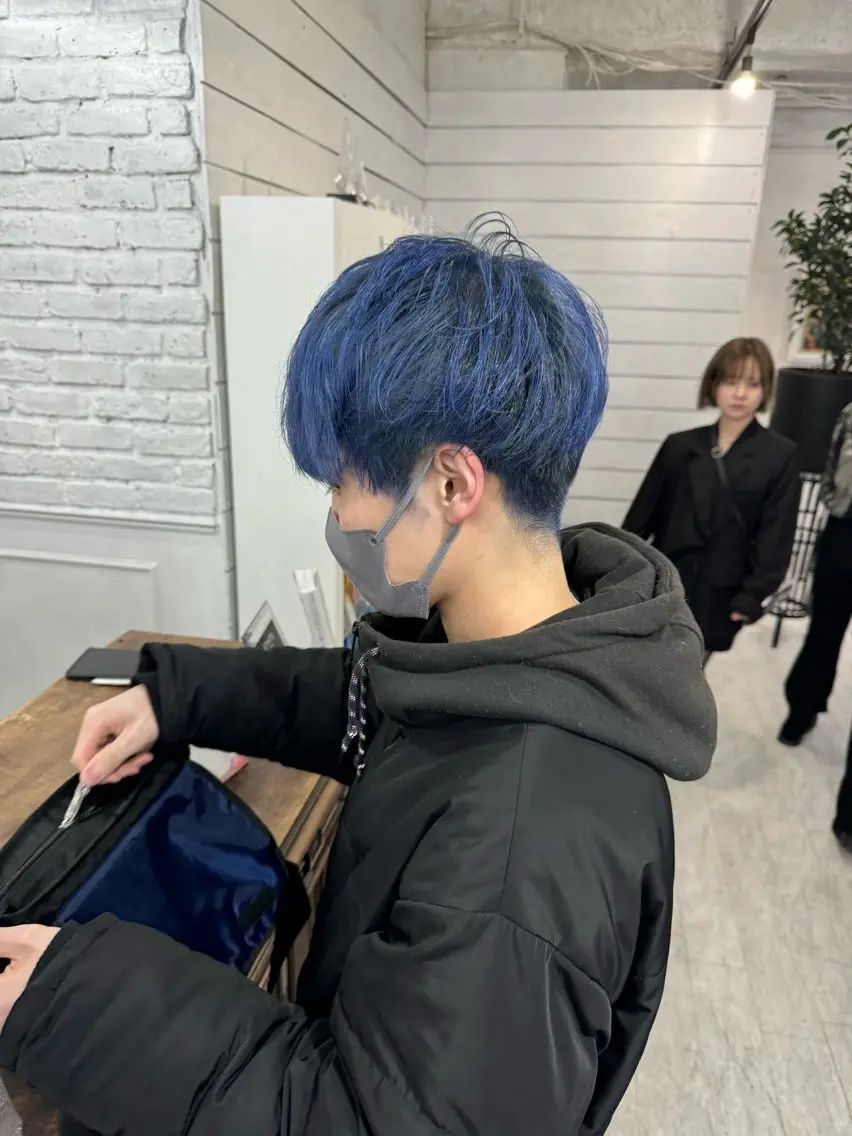 ショート カラー バレイヤージュ ミストバング ベージュカラー ブリーチ 抜きっぱなしブロンド 札幌ブリーチカラー/ ダブルカラー/ドイのヘアスタイル