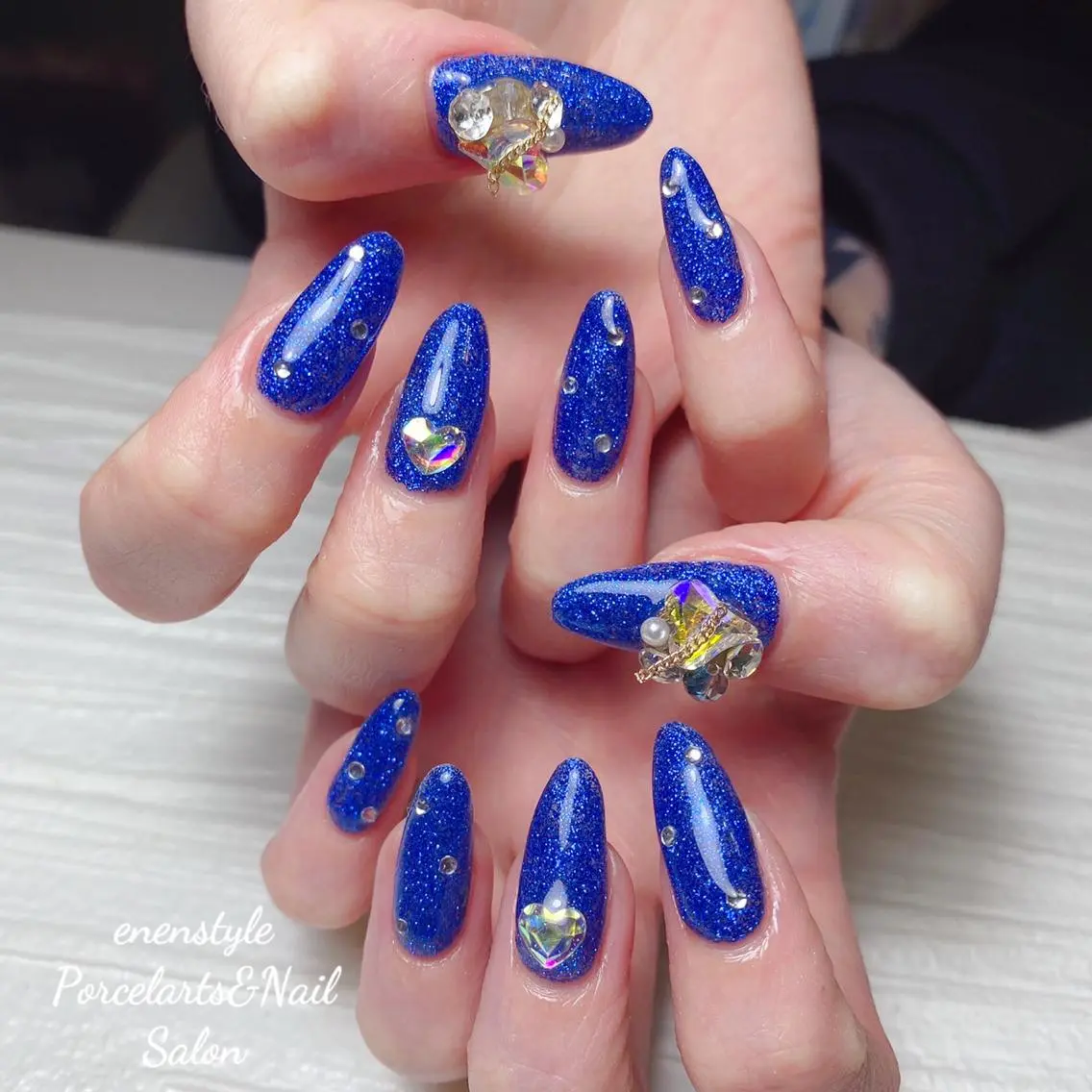ミディアム ネイル 🐾enen style 🐾のネイルデザイン