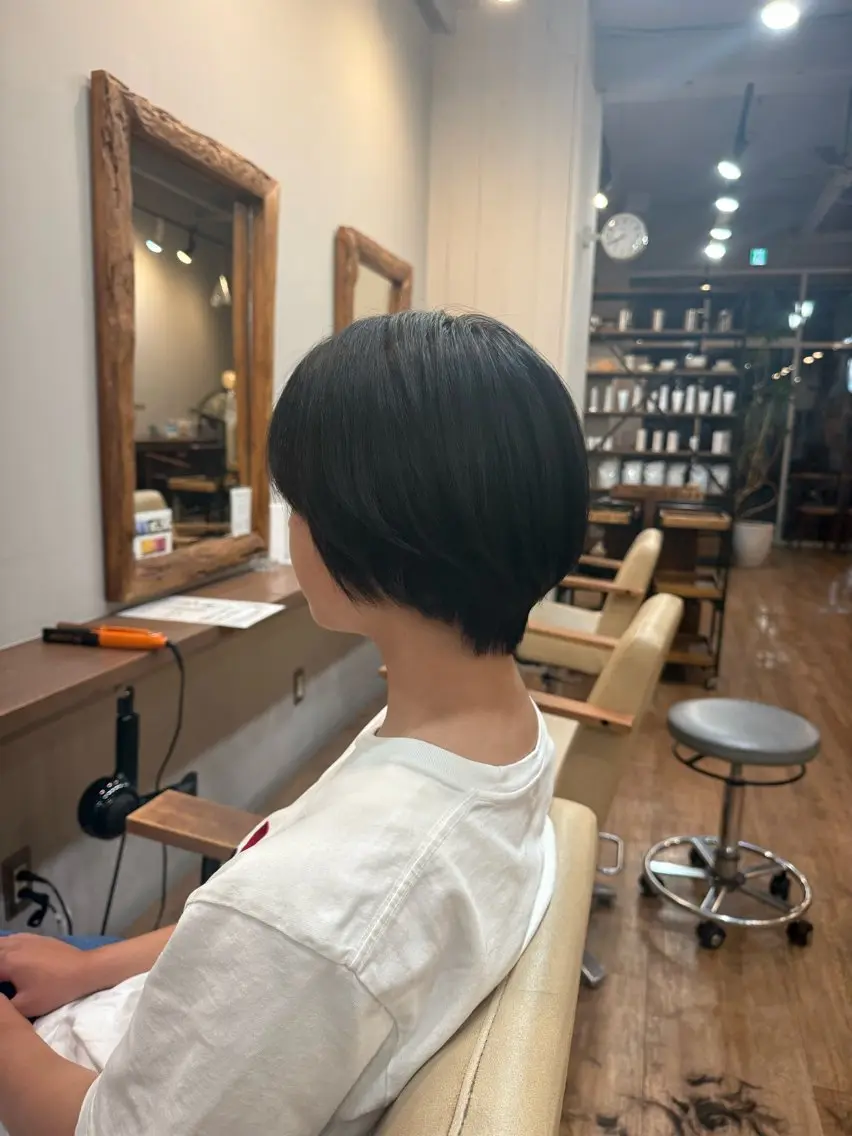 ショート つじ みさきのヘアスタイル