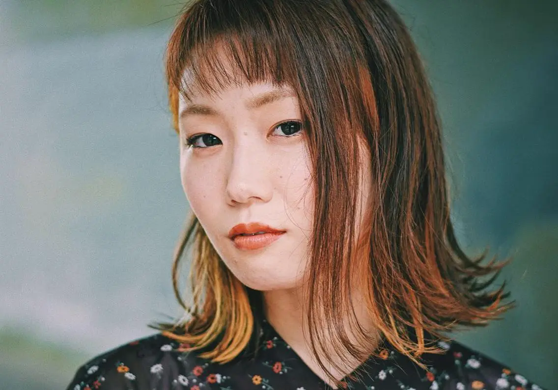 ミディアム コウノス マサコのヘアスタイル