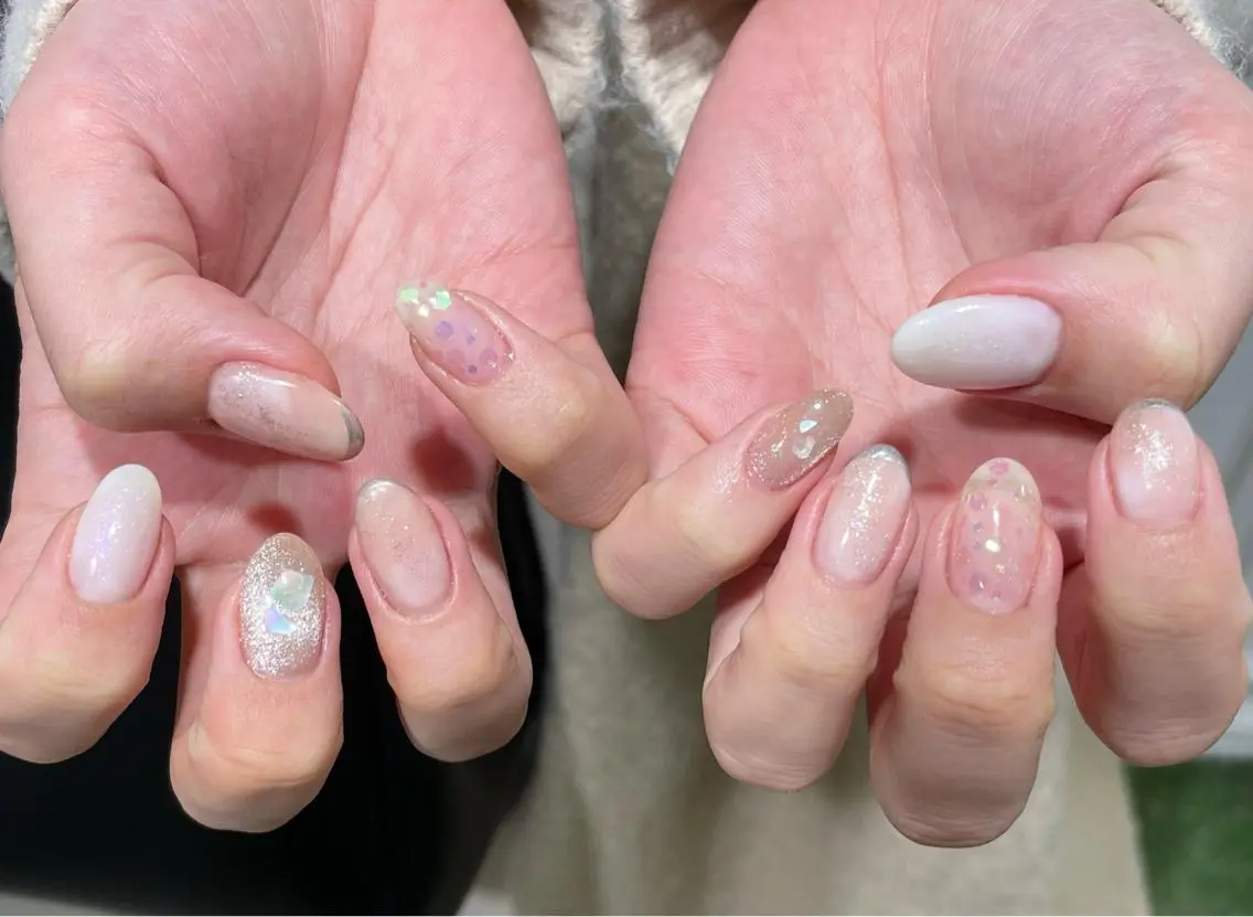 ネイル ジェルネイル 持ち込み ニュアンスネイル パラジェル 春ネイル Mayu ・*のネイルデザイン