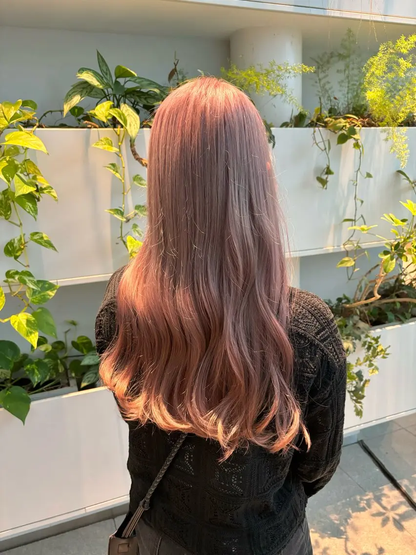 ロング カラー ブリーチ ラベンダーカラー くさかみさき🌼暖色 /耳つぼ/オタク🌼のヘアスタイル