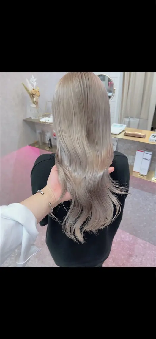 カラー ベージュカラー ブリーチ 透明感カラー ハイトーンカラー ミルクティーベージュ ヘアカラー トリートメント ヘッドスパ Rio /福岡/ ハイトーン/ブリーチのヘアスタイル