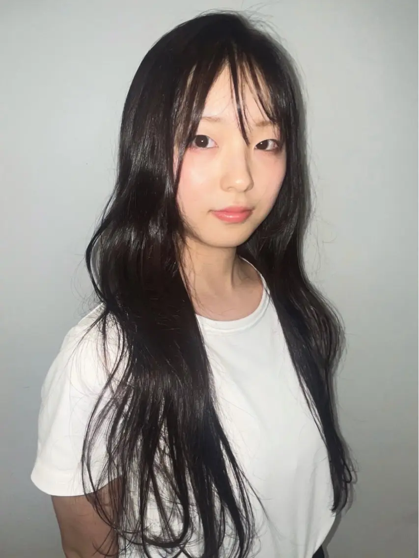 ロング 吉沢 寧々のヘアスタイル