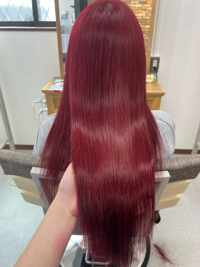 ロング カラー ブリーチ 松本 菜那のヘアスタイル