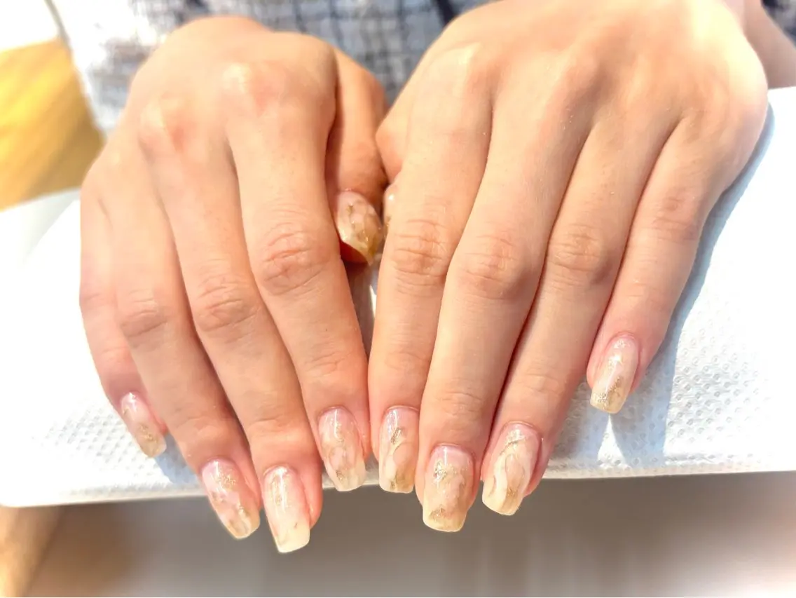 ネイル アートネイル キラキラネイル Tomoyo Nailのネイルデザイン