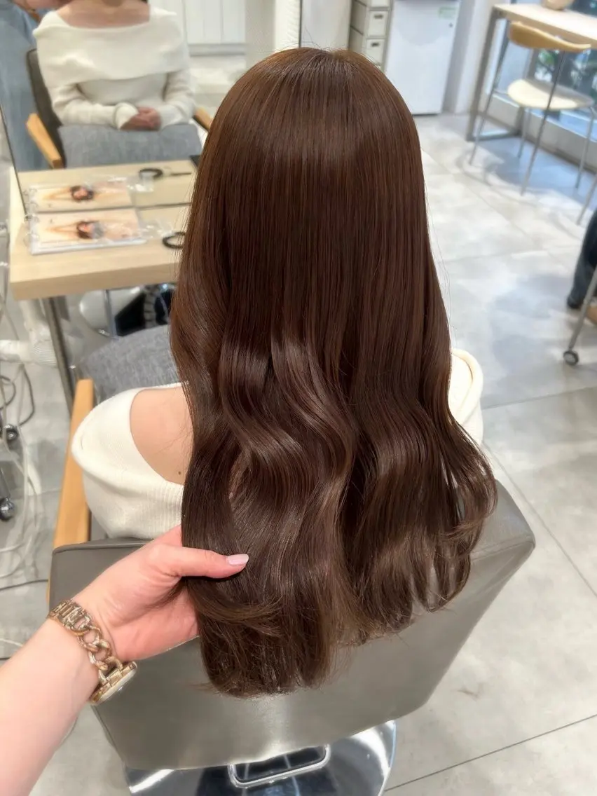 ロング カラー ブリーチ ブリーチなしカラー ミディアムヘア Chifumiのヘアスタイル