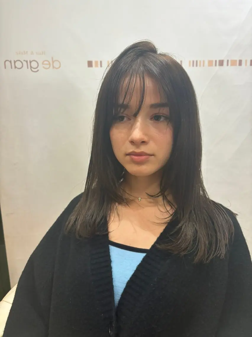セミロング カラー 山田 晃輔のヘアスタイル