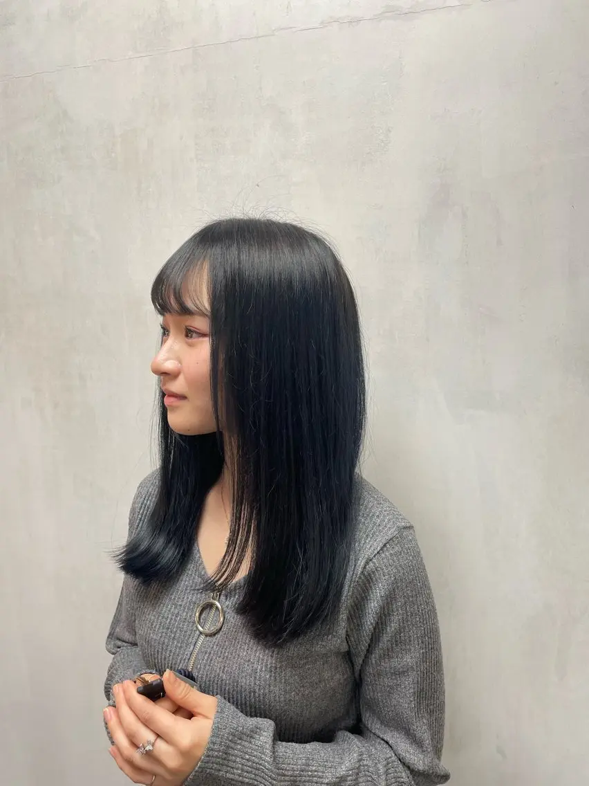 ミディアム ヘアカラー 🧸顔周りカット /透明感🎀のヘアスタイル