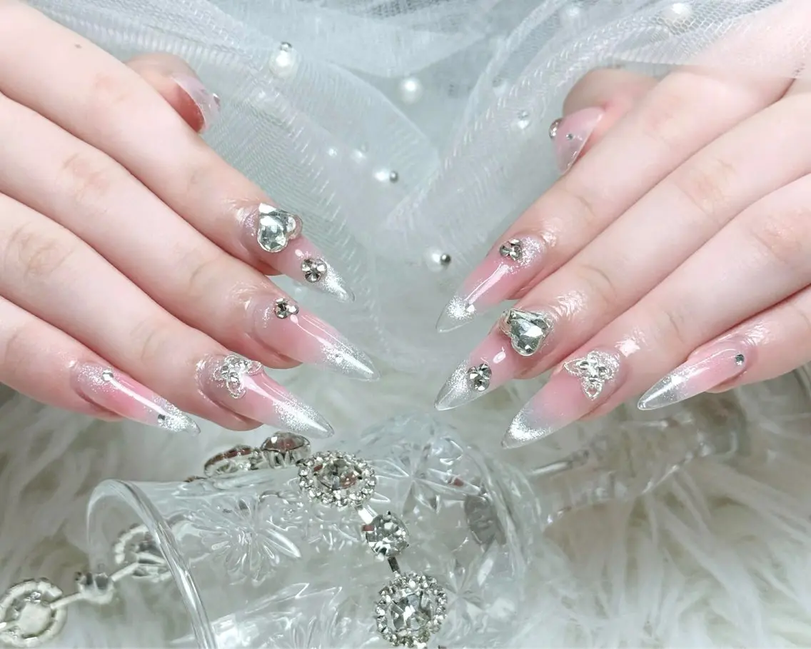 ネイル フラッシュネイル 韓国ネイル マグネットネイル 持ち込み ネイルチップ ハンドネイル ハンドケア Nova Nail Nambaのネイルデザイン
