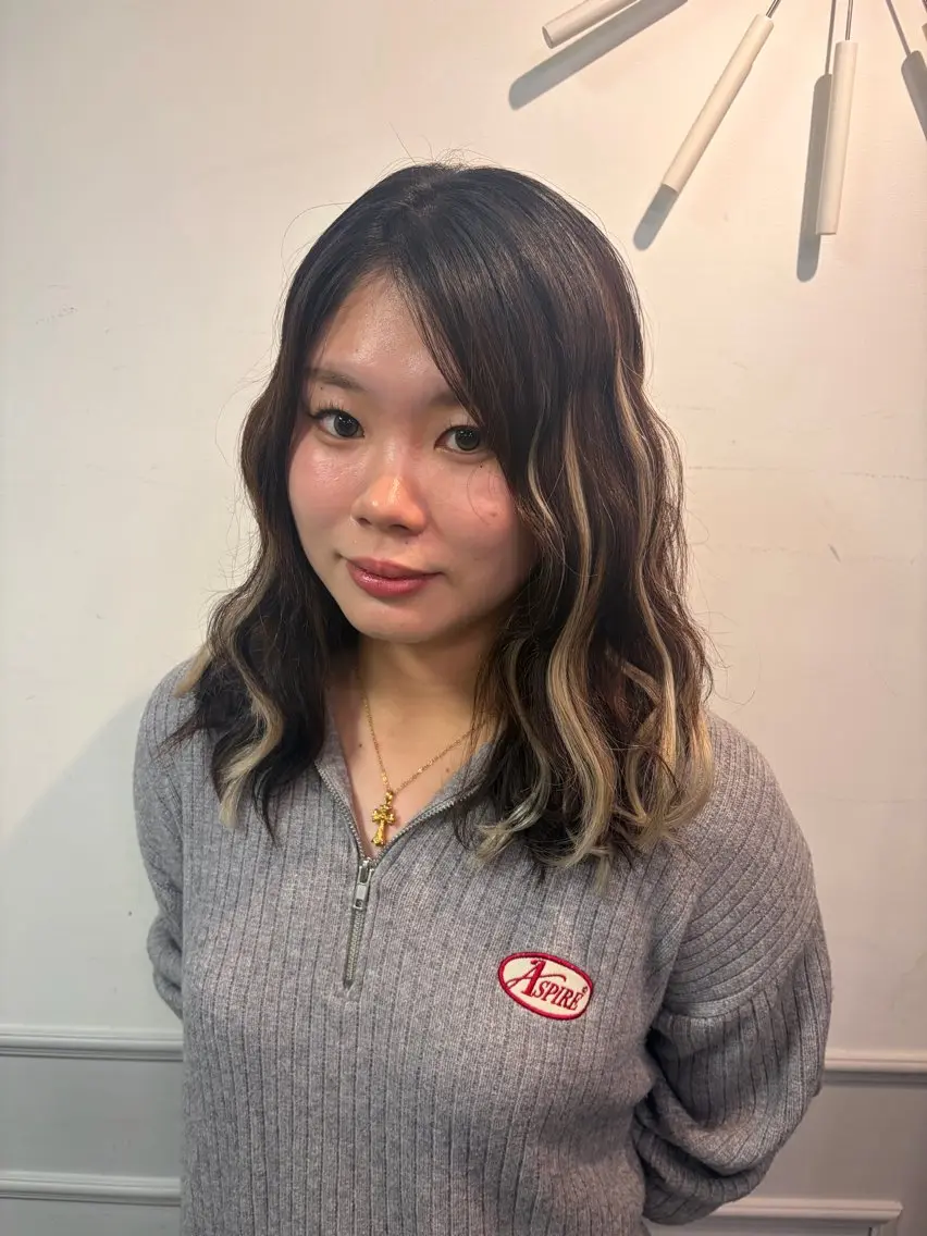 セミロング ヘアアレンジ シールエクステ エクステ エクステ デザインカラー🌈 メイク💄ヒカリ🌟のヘアスタイル