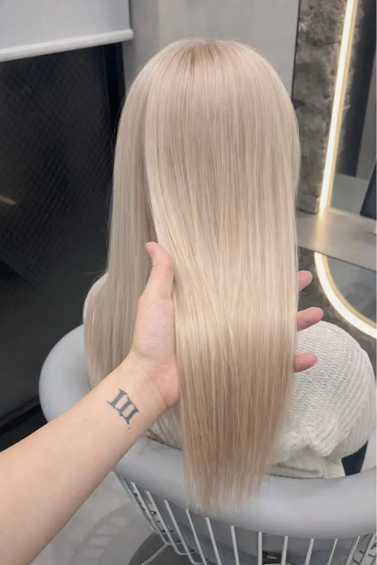 セミロング カラー ヘアカラー トリートメント Aster 店長 れおんのヘアスタイル