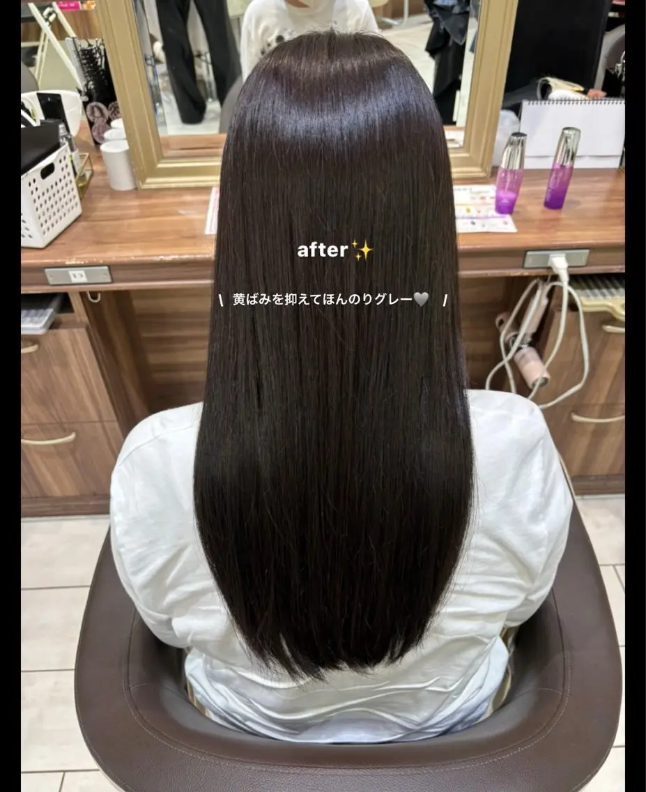 ロング カラー 透明感カラー 根本 弥英のヘアスタイル