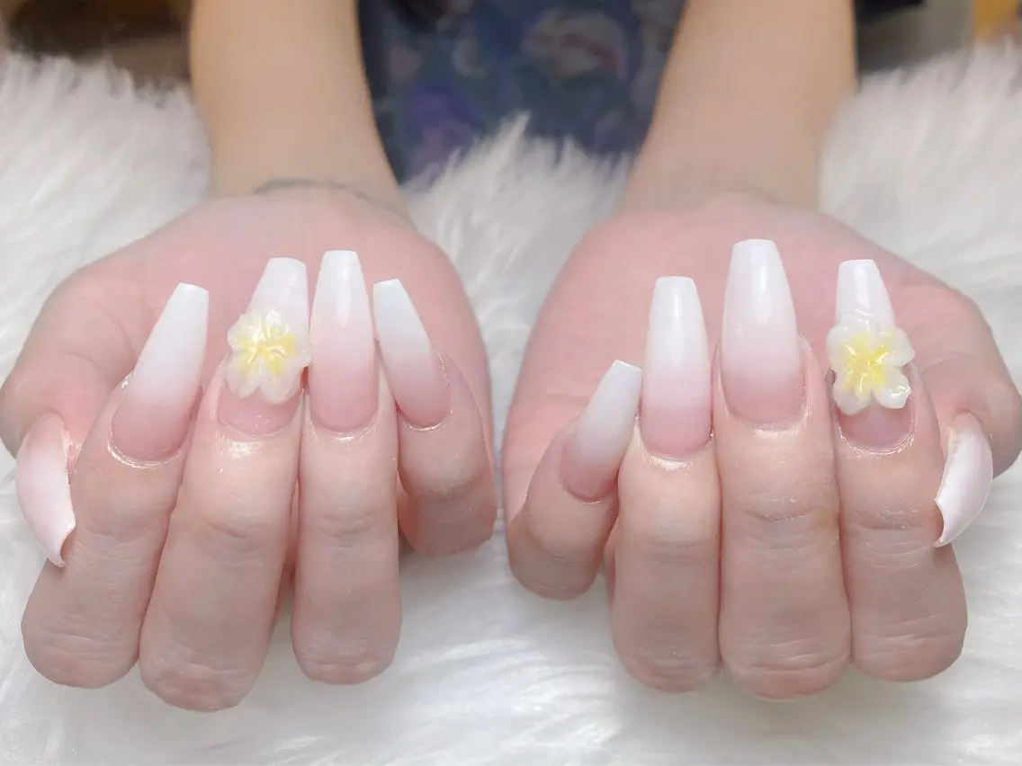 ネイル ハンドネイル フットネイル Rei _Nail 新宿のネイルデザイン