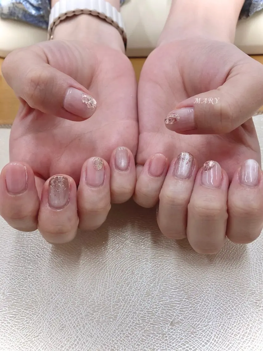 ネイル マグネットネイル ニュアンスネイル ピンク 春ネイル ハンドネイル Mary nail .narumiのネイルデザイン