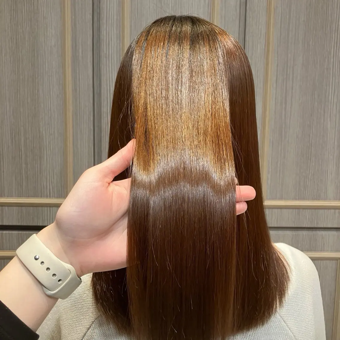 カラー 関根 奏奈のヘアスタイル