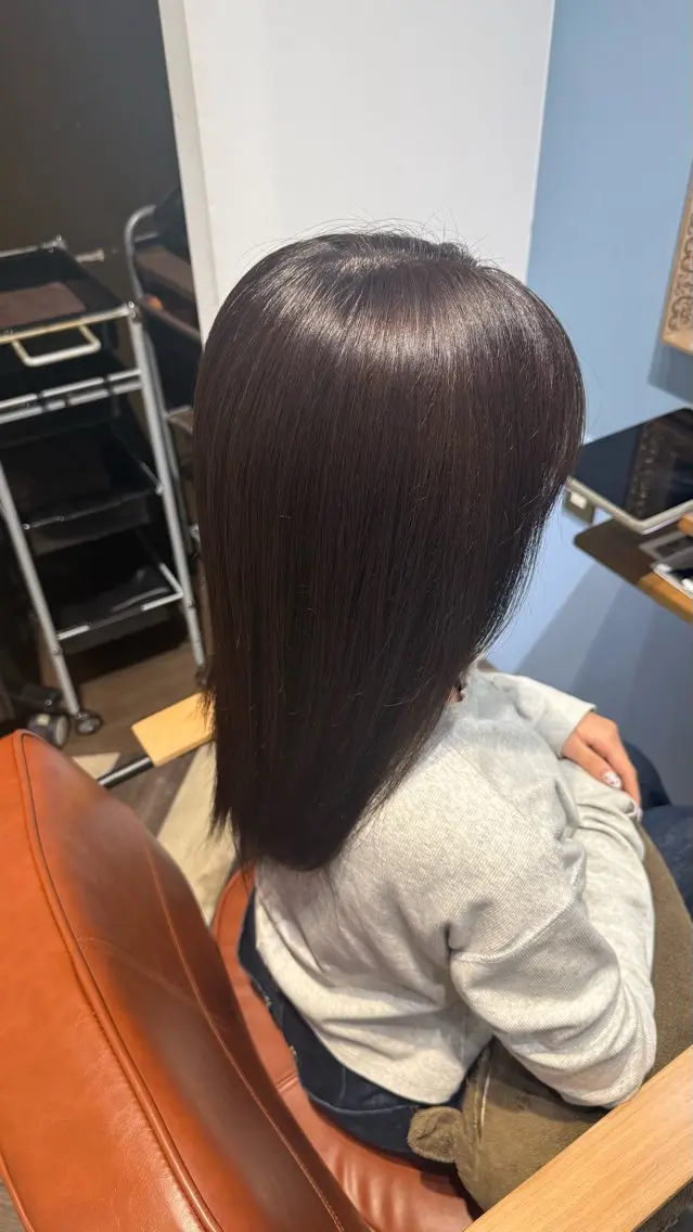 ロング アッシュ ヘアカラー echelle 🐈‍⬛瑠菜のヘアスタイル