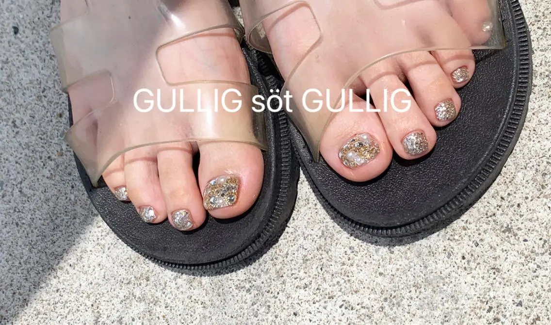 ネイル フットネイル ハンドネイル フットネイル GULLIG söt GULLIGのネイルデザイン