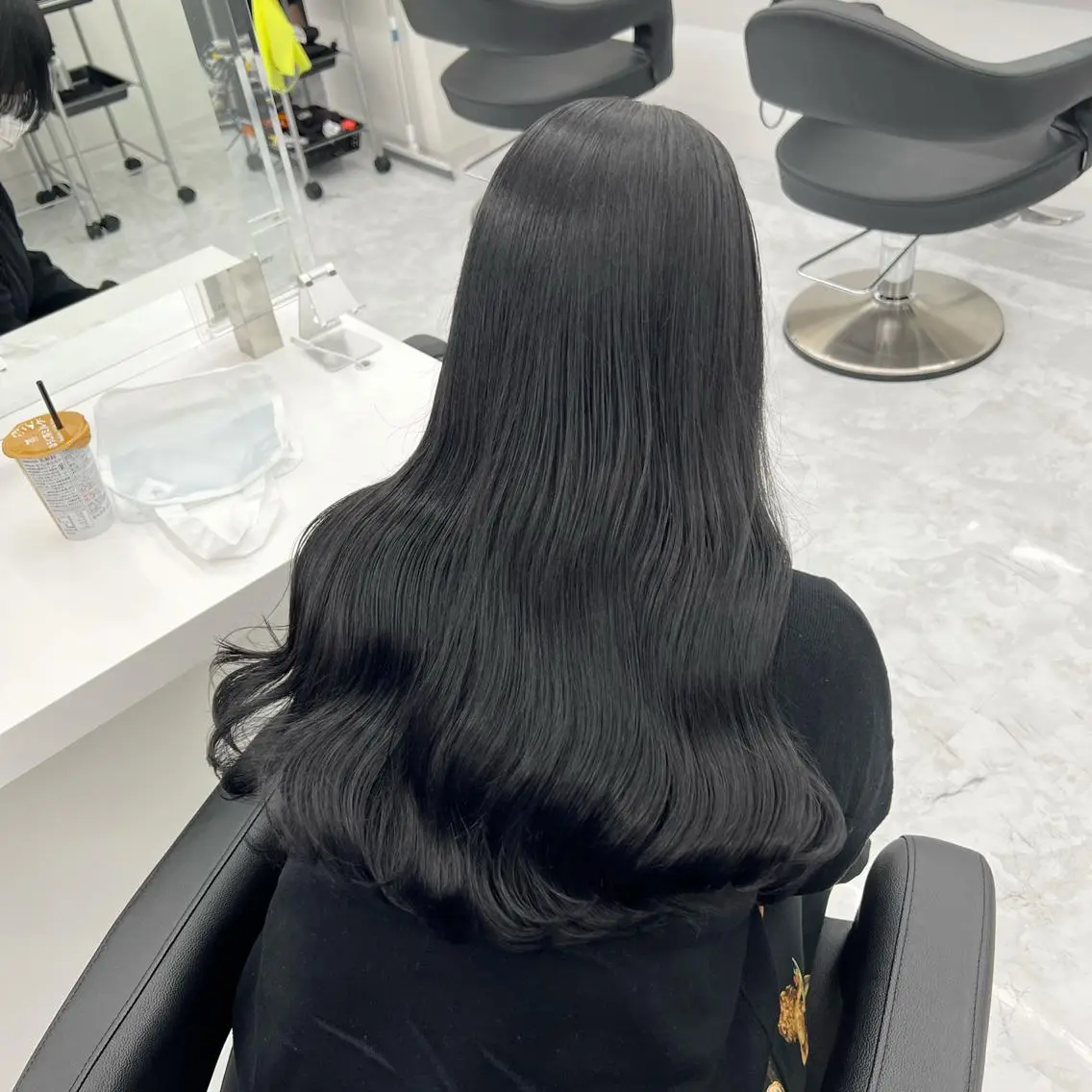 ヘアアレンジ ロング 透明感🤍レイヤー ベージュ‎🤍ピンクのヘアスタイル