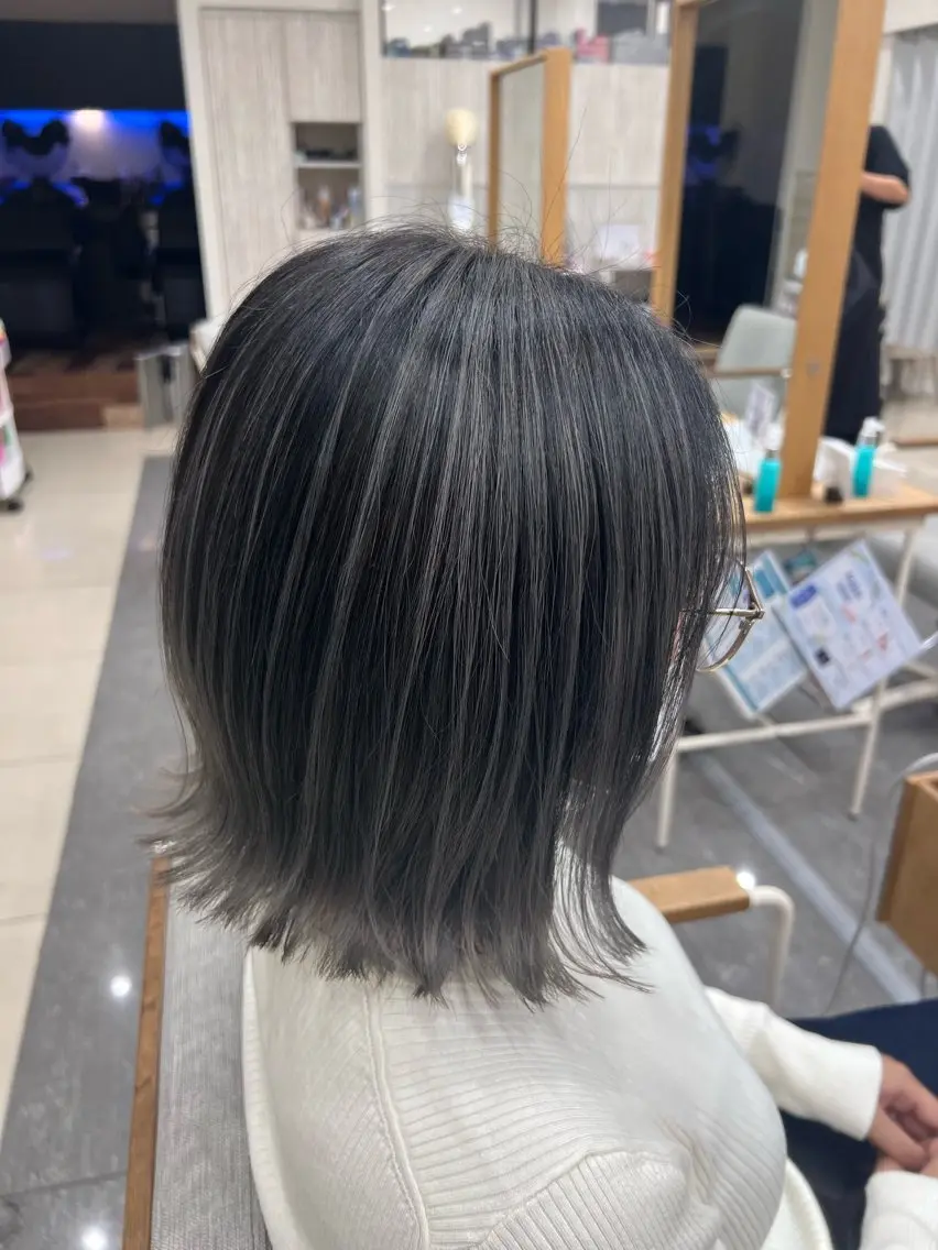 ショート カラー ブリーチ シルバー ヘアカラー 太白区/白髪ぼかし ハイライト/千葉達人のヘアスタイル