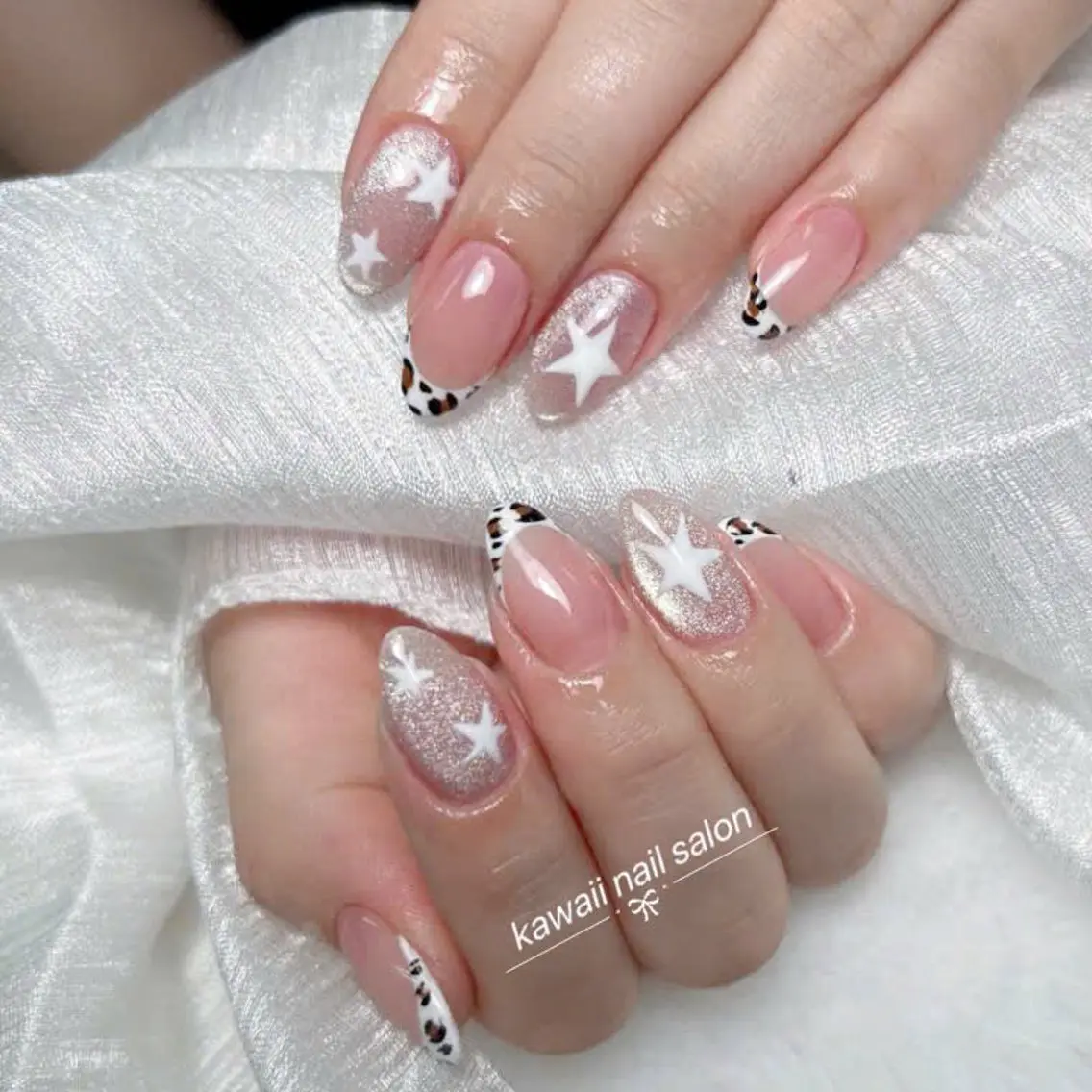 ネイル ドット フレンチネイル 韓国ネイル マグネットネイル オフィスネイル Kawaii Nail Salonのネイルデザイン