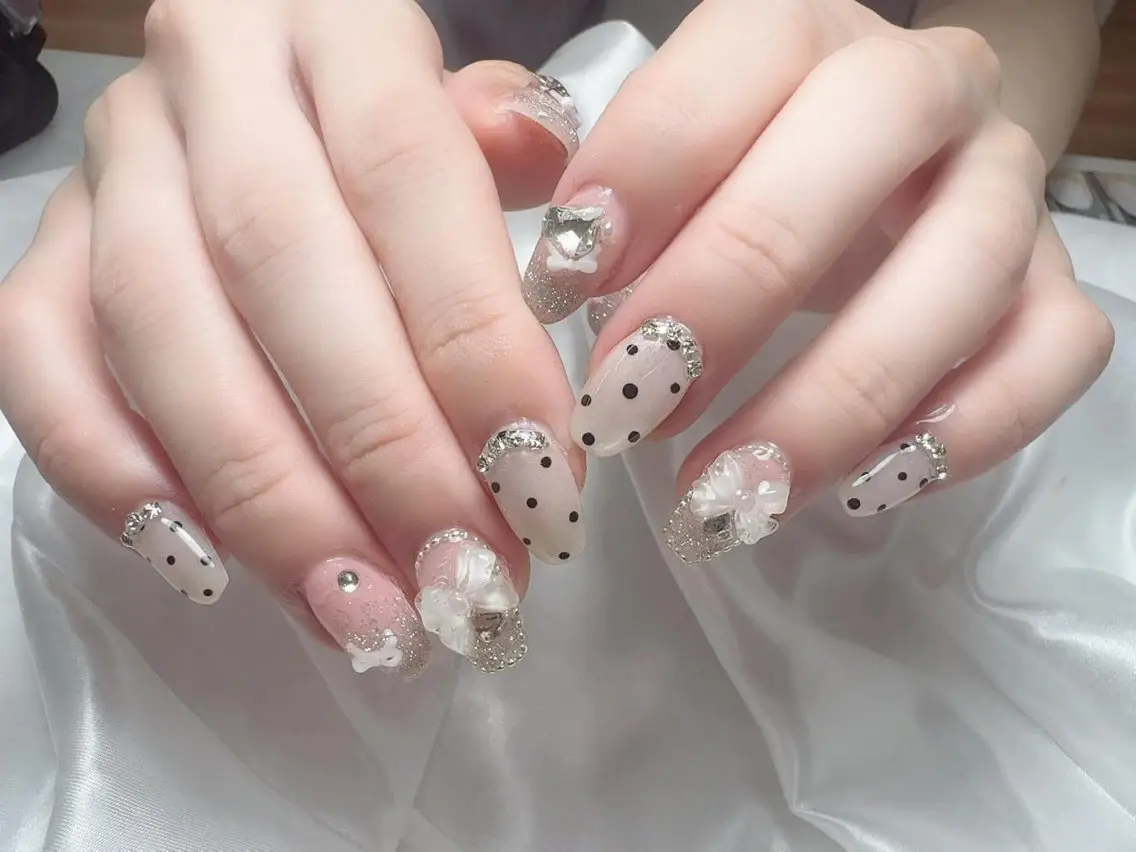 ネイル フットネイル フレンチネイル グラデーション 韓国ネイル マグネットネイル ハンドネイル Ha Nailのネイルデザイン