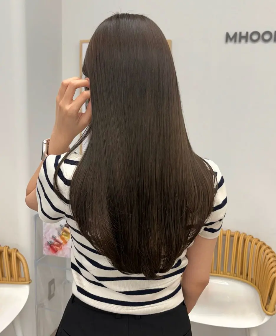 ロング カラー グレージュ オリーブグレージュ オリーブグレー カット ヘアカラー トリートメント 透明感カラー🫧 nanohaのヘアスタイル