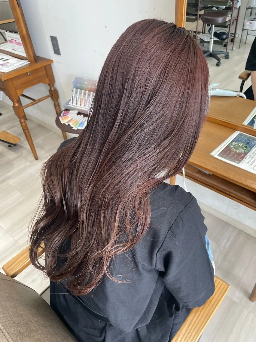 ロング カット ヘアカラー トリートメント 岸 麻衣のヘアスタイル