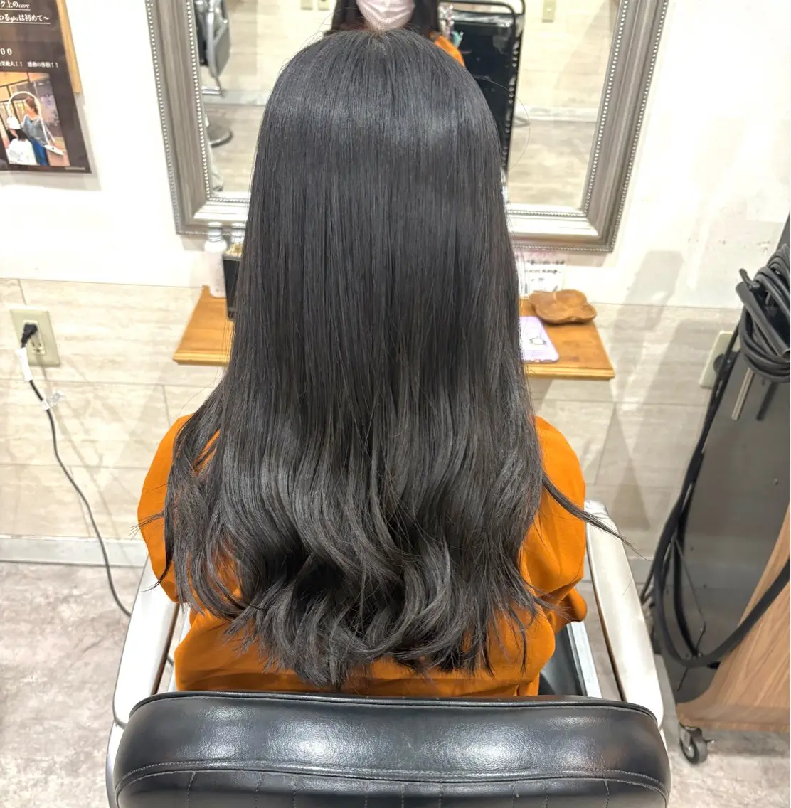 ロング 堀川 希歩のヘアスタイル