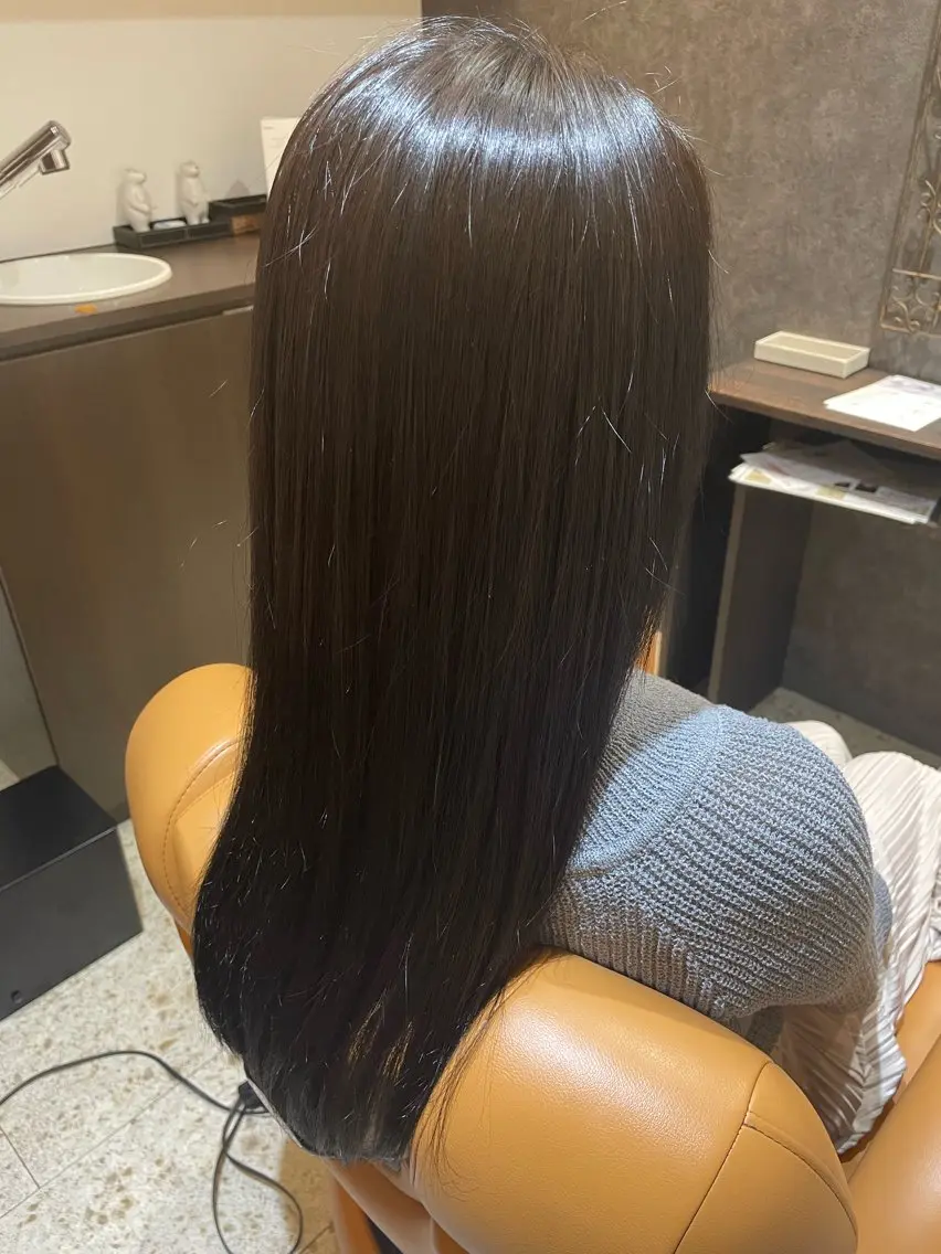 カラー 柴田 穂乃香のヘアスタイル
