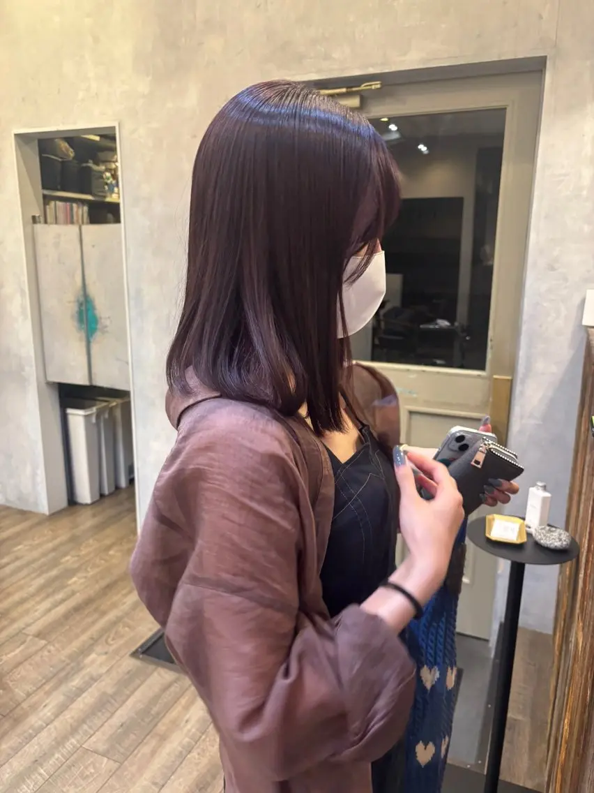 セミロング カラー ボルドーカラー CIECA . COCOROのヘアスタイル