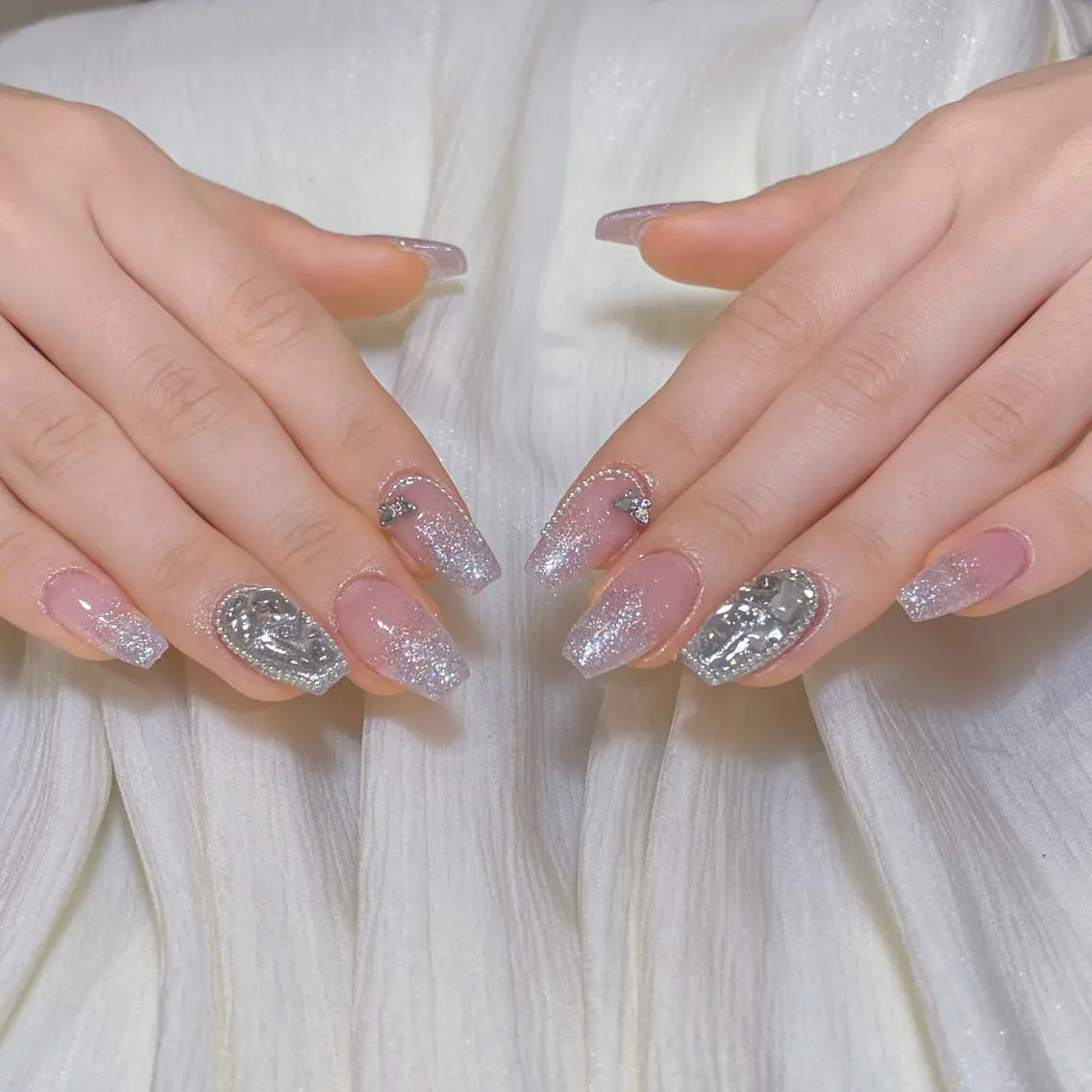 🍒初回ソフジェルオフ無料🍒【スカルプ長さ出し】持ち込み可デザイン4本💅🏻の写真