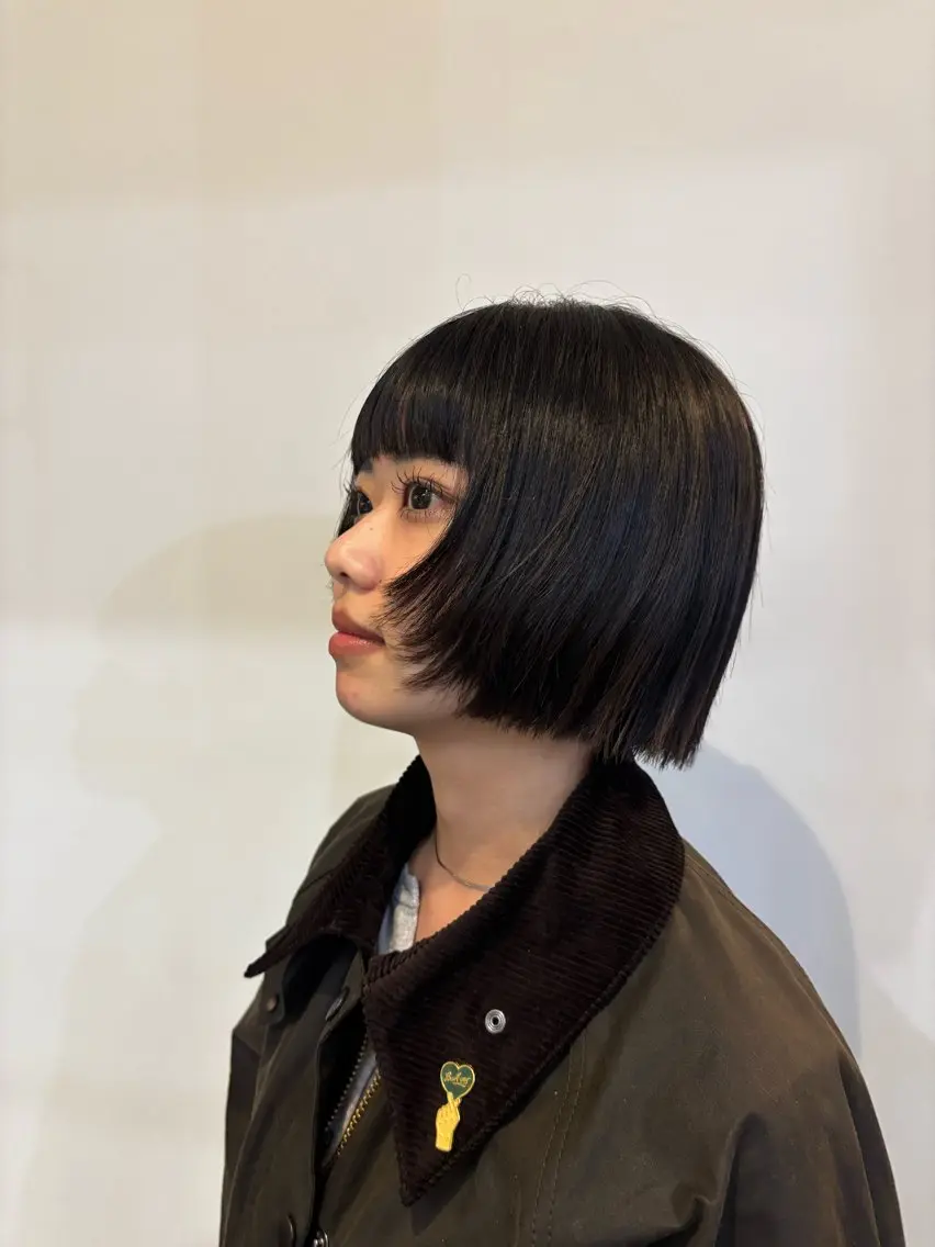 ショート 顔まわりレイヤー 顔周りカット レイヤーカット 新宿/縮毛矯正/ 髪質改善/りこのヘアスタイル