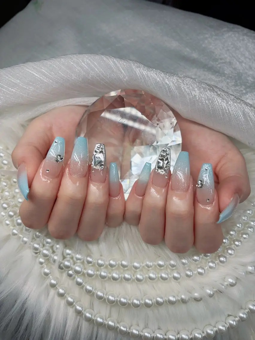 ネイル アートネイル オーロラネイル チークネイル 長さ出し フットネイル ハンドネイル Chan nailsのネイルデザイン