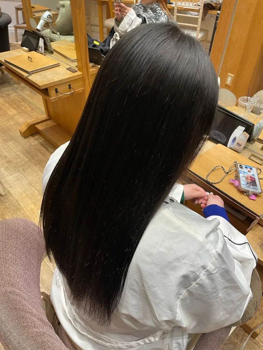 ロング カラー 黒髪 ブルーカラー ブルーブラック 透明感カラー パーマ／似合わせヘア 嶋 彩芽のヘアスタイル