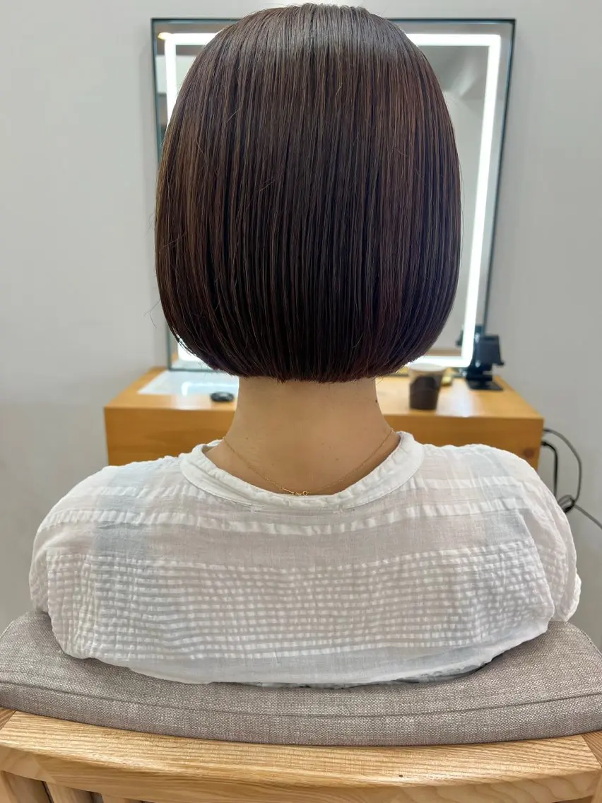 ショート カラー カット ヘアカラー サナ🌱 切りっぱなしボブのヘアスタイル