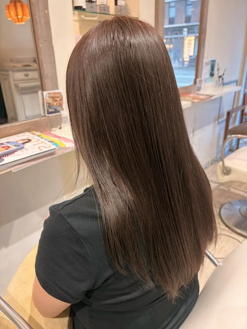 セミロング カット ヘアカラー NICCOLO室見 Erinaのヘアスタイル
