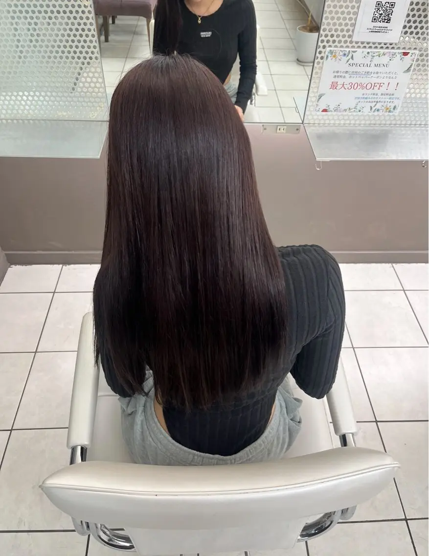 ロング カット 縮毛矯正 トリートメント 髪質改善/艶カラー 💞白井音葉のヘアスタイル