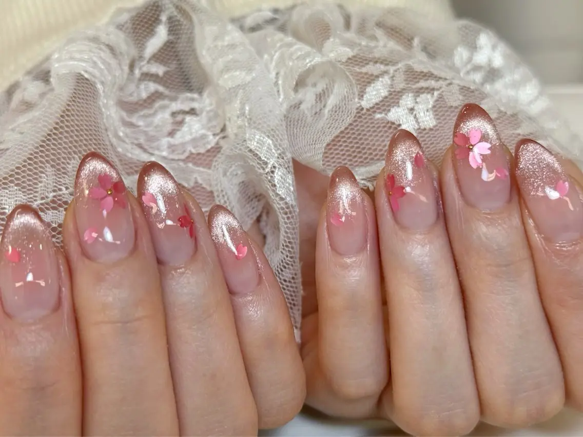 ネイル チークネイル フレンチネイル 韓国ネイル マグネットネイル 持ち込み LINEA.nail STUDIOのネイルデザイン