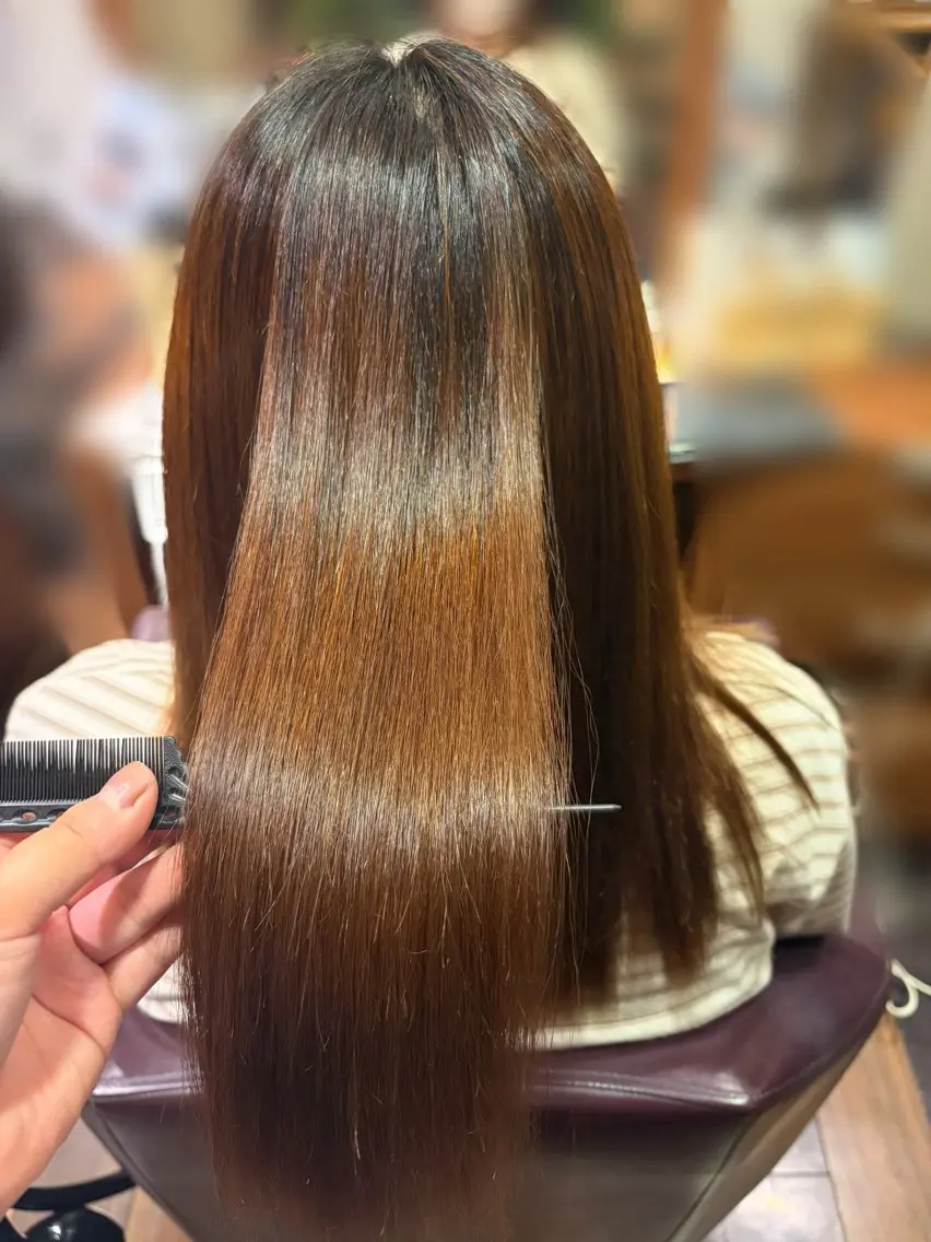 ロング 縮毛矯正 みうら しずく🪐のヘアスタイル