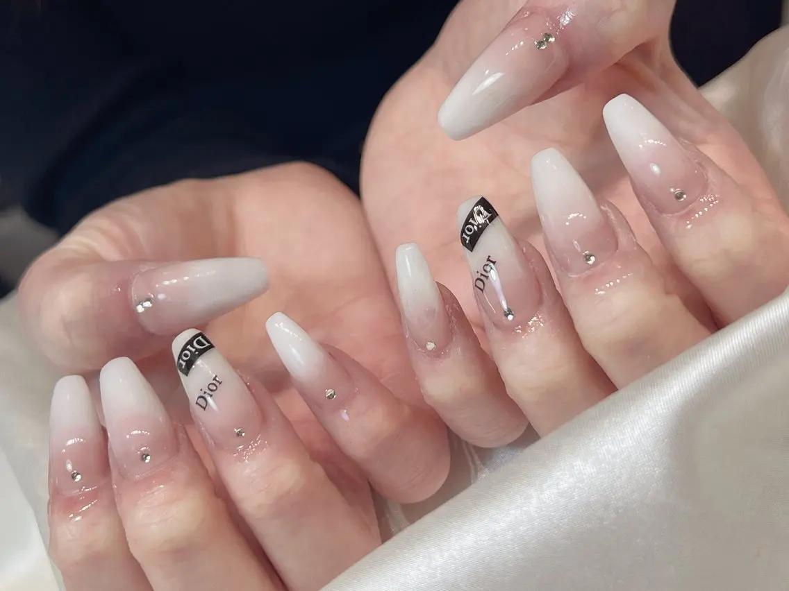 ネイル スカルプネイル ハンドネイル bijou nails　蓮のネイルデザイン