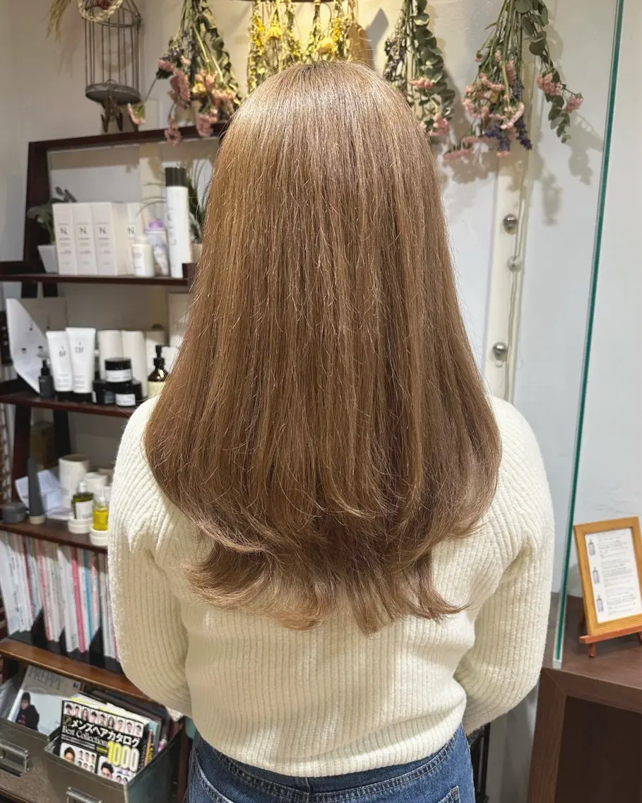 ロング レイヤーカット ロング 宇都 唯のヘアスタイル