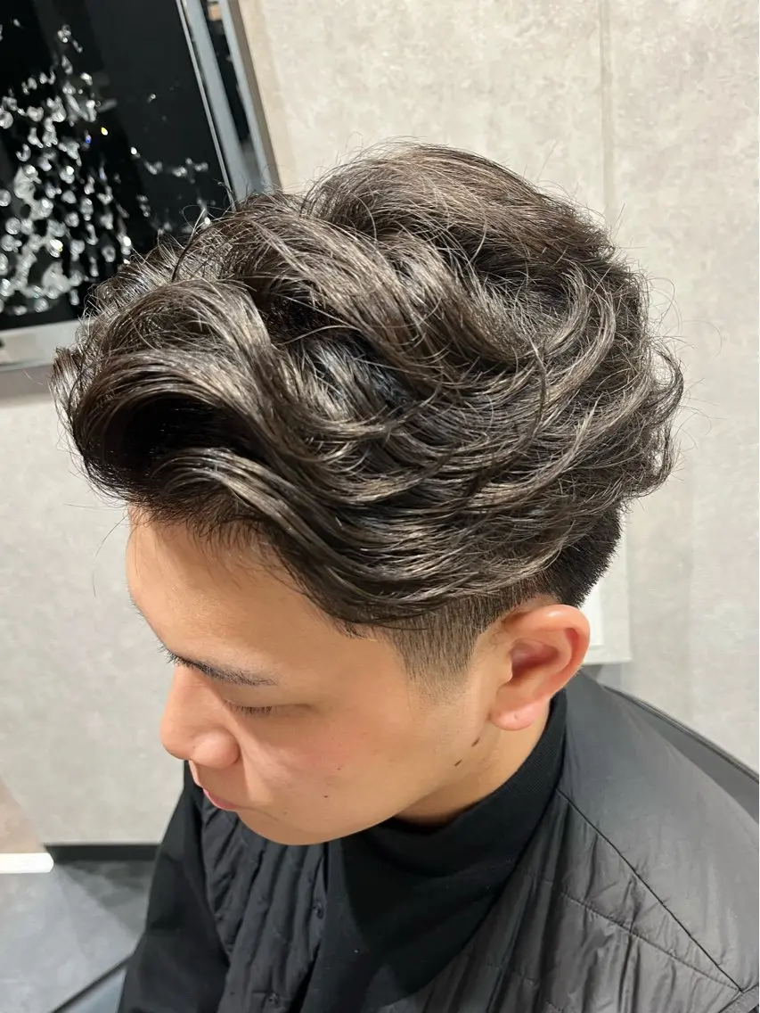 カット＋🌈お好きなパーマ🌈＋眉毛カットの写真