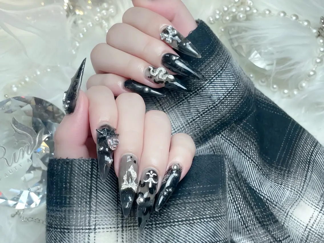 ネイル べっ甲ネイル ブルー 長さ出し フレンチネイル ジェルネイル ハンドネイル Rin Nail 新大久保店のネイルデザイン